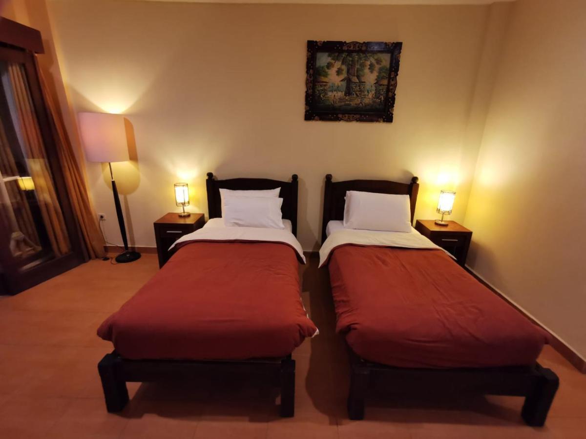 Dalia Budget Hotel Senggigi Exterior photo